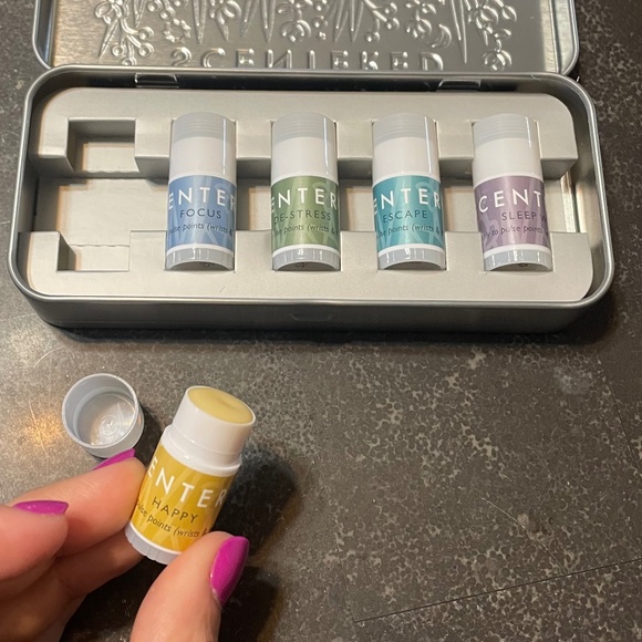 Scentered Wellbeing Ritual Aromatherapy Mini Balms Tin - Picture 3 of 5